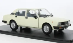 Mitica Alfa Romeo Alfetta Berlina 2000L, beige, 1978, 1:18, Online