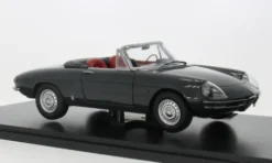 Touring Alfa Romeo 1600 Duetto Spider, grau, 1966, 1:18, New