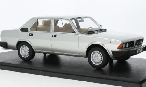 Cult Scale Models Alfa Romeo 6 2,5, silber, 1979, 1:18,
