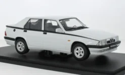 Triple 9 Collection Alfa Romeo 75, weiss, 1991, 1:18, Online