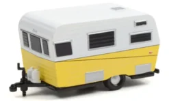 Greenlight Anhänger Travel Trailer, weiss/hellgelb, 1959, 1:64,