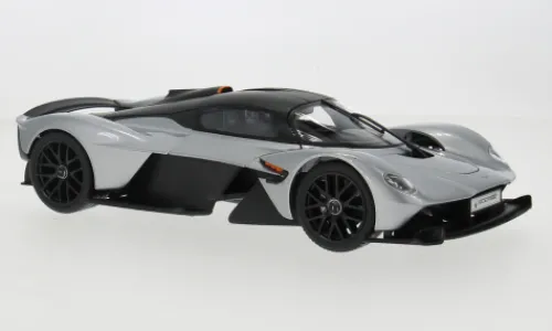 Maisto Aston Martin Valkyrie, silber/schwarz, 2022, 1:18, Hot