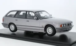 Triple 9 Collection BMW 5er Touring (E34), silber, 1996, 1:18, New