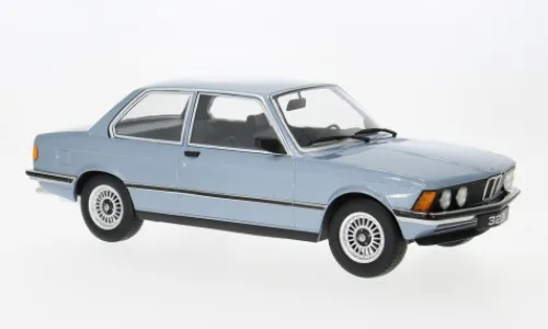 KK Scale BMW 323i (E21), hellblau, 1978, 1:18, Hot