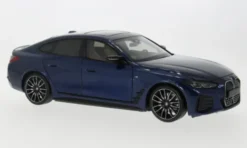 Minichamps BMW i4 M50, blau, 2022, 1:18,