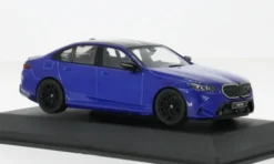 Solido BMW M5 (G90), blau, 1:43, Clearance