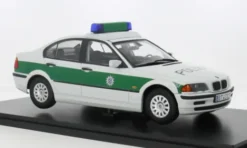 KK Scale BMW 3-Series E46, weiss/grün, 1999, Polizei (D), 1:18, Discount