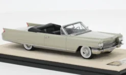 Stamp Models Cadillac Eldorado Biarritz, beige/schwarz, 1963, 1:43, Best