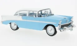 WhiteBox Chevrolet Bel Air 4-Door HardTop, hellblau/weiss, 1956, 1:24, Best