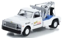 Greenlight Chevrolet C-30 Dually Wrecker, weiss, 1969, Fall Guy Stuntman Association, 1:64, Best