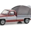 Greenlight Chevrolet C-20 Silverado, dunkelrot/silber, 1983, 1:64, Best
