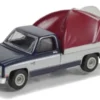Greenlight Chevrolet C-10 Silverado, dunkelblau/silber, 1982, 1:64, Discount