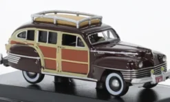 Oxford Chrysler Town & Country Woody Wagon, dunkelrot/Holzoptik, 1942, 1:87, Outlet