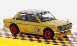 Tarmac Works Datsun 510, gelb/Dekor, 1:64, Clearance