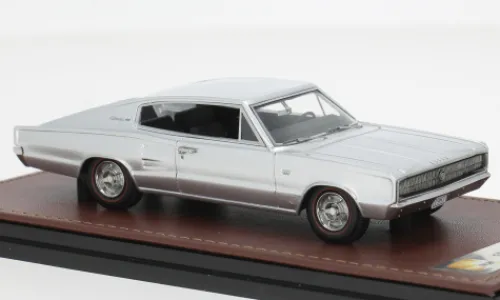 GLM Dodge Charger, silber, 1967, 1:43, Clearance