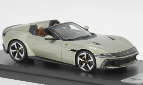 Look Smart Ferrari 12 Cilindri Spider, grau, 2024, 1:43, New