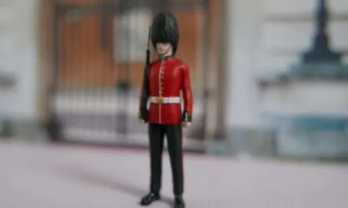 Cartrix Figur Royal Queens Guard, 1:43, Outlet