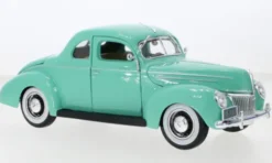 Maisto Ford Deluxe Coupe, helltürkis, 1939, 1:18, Best