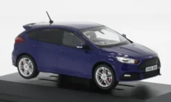Corgi Ford Focus Mk III ST, dunkelblau, 1:43, Discount