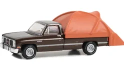 Greenlight GMC Sierra Classic 1500, dunkelbraun, 1986, 1:64, Clearance