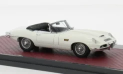 Matrix Jaguar E-Type, weiss, 1964, 1:43, Best