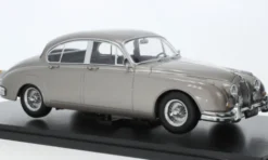KK Scale Jaguar MK II 3.8, hellgrau, 1959, 1:18, Discount