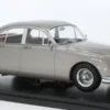 KK Scale Jaguar MK II 3.8, hellgrau, 1959, 1:18, Clearance
