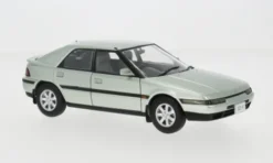 WhiteBox Mazda 323 F, hellgrün, 1989, 1:24, Hot