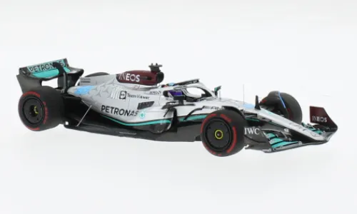 Minichamps Mercedes AMG W13 E Performance, Formel 1, GP Brasilien, 2022, Mercedes AMG Petronas Formula One Team, Petronas, #63, G.Russell, 1:43, Discount