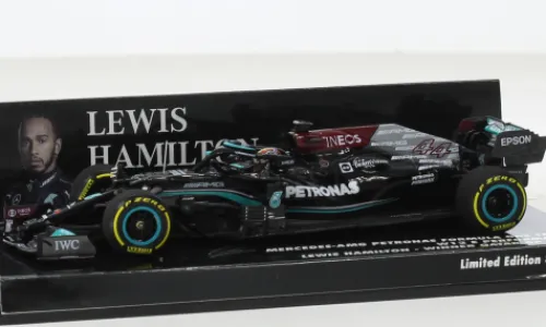 Minichamps Mercedes AMG W12 E Performance, Formel 1, GP Qatar, 2021, Mercedes AMG Petronas Formula One Team, Petronas, #44, L.Hamilton, 1:43, Online
