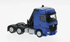 Herpa Mercedes Arocs, blau, Bigspace Zugmaschine 3achs mit Ladekran, 1:87, New