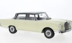 Cult Scale Models Mercedes 220 SE (W111), beige/schwarz, 1959, 1:18, Discount