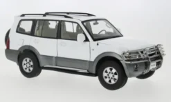 Sun Star Mitsubishi Pajero V73, weiss, 1:18, Best