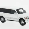 BoS-Models Mitsubishi Pajero, weiss, 2003, 1:87, Discount