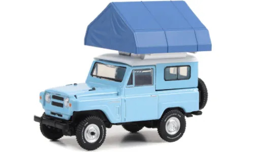 Greenlight Nissan Patrol (60), hellblau/weiss, 1969, 1:64, Hot