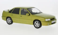 MCG Opel Vectra A 2000, gelb, 1988, 1:18, Clearance