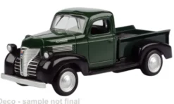 Motormax Plymouth Pick Up, dunkelgrün/schwarz, 1941, 1:43,