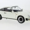 Minichamps Porsche 911 Carrera 3.2, weiss, 1983, 1:18, Clearance