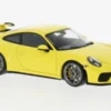 Minichamps Porsche 911 (991.II) GT3, gelb, 2017, Sport Auto Collection, 1:43, Clearance