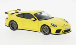 Minichamps Porsche 911 (991.II) GT3, gelb, 2017, Sport Auto Collection, 1:43, Clearance