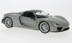 Welly Porsche 918 Spyder, grau/carbon, 2012, 1:18,