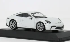 Minichamps Porsche 911 (992) S/T, weiss, 2023, 1:43, Best