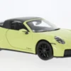 Maisto Porsche 911 (992.2) Targa 4 GTS Hybrid, hellgelb, 2025, 1:18, Hot
