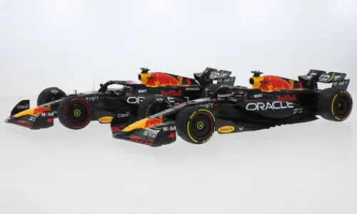 Minichamps Red Bull 2er Set: RB19, Formel 1, GP Qatar, 2023, Oracle Red Bull Racing, Red Bull, #1, M.Verstappen, 1:18, Outlet