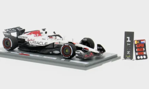 Spark Red Bull RB21, Formel 1, GP Japan, 2025, Oracle Red Bull Racing, #1, M.Verstappen, 1:43, Clearance