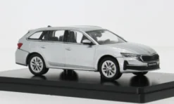 Abrex Skoda Octavia IV FL, silber, 2024, 1:43, New