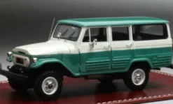 GIM - Great Iconic Models Toyota FJ45LV Land Cruiser, weiss/grün, 1963, 1:43, Hot