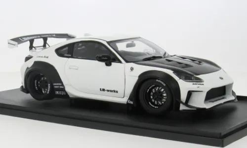 Solido Toyota GR86 LBWK Body Kit, weiss/schwarz, 1:18, Online