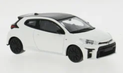 Bburago Toyota GR Yaris, weiss, 1:43, Outlet