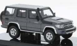 Para64 Toyota Land Cruiser 76, grau/weiss, 2014, 1:64, Sale
